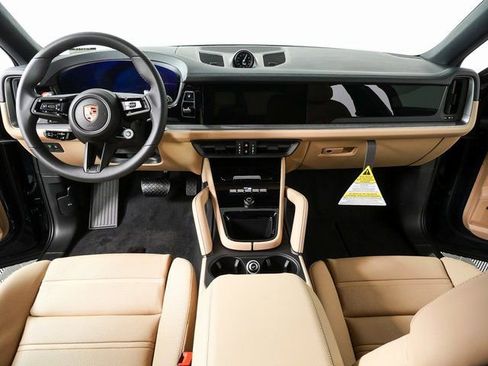 New 2026 Porsche Cayenne Coupe image 20