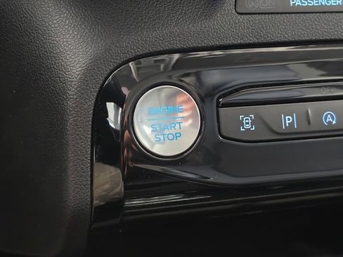 Used 2024 Ford Escape Platinum AWD/4WD image 29