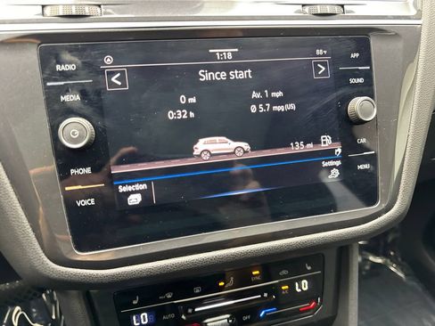 Used 2023 Volkswagen Tiguan SE w/ Panoramic Sunroof Package FWD image 65