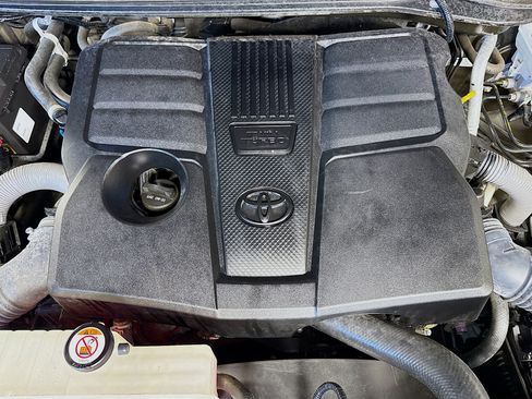 Used 2022 Toyota Tundra SR5 image 39