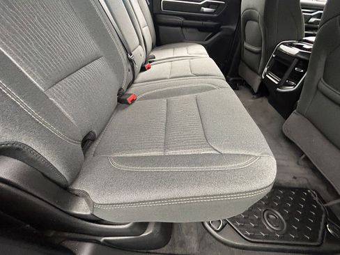 Used 2021 RAM 1500 Big Horn image 31
