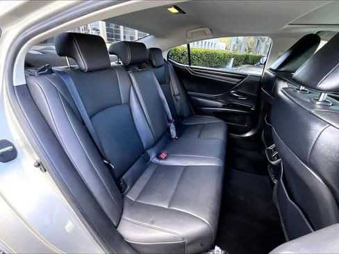 Used 2022 Lexus ES 350 w/ Premium Package image 20