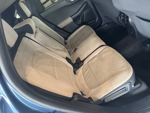 Used 2020 Ford Escape SE FWD image 18