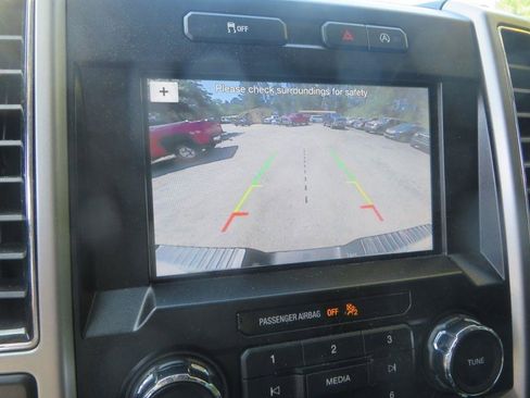 Used 2019 Ford F150 Lariat image 24