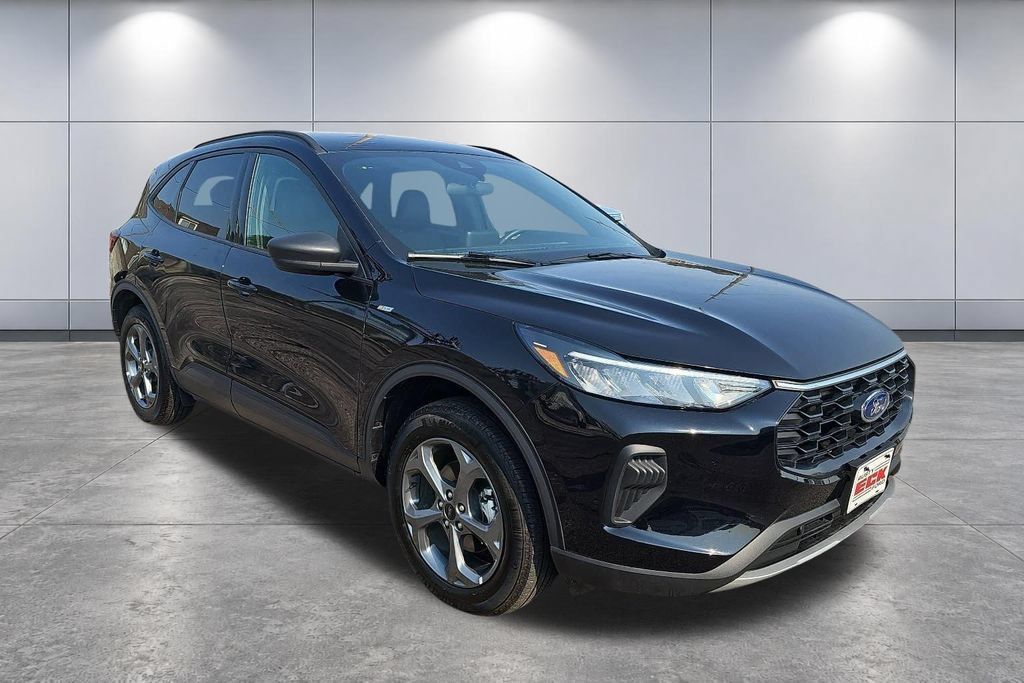 Used 2026 Ford Escape ST-Line AWD/4WD image 3