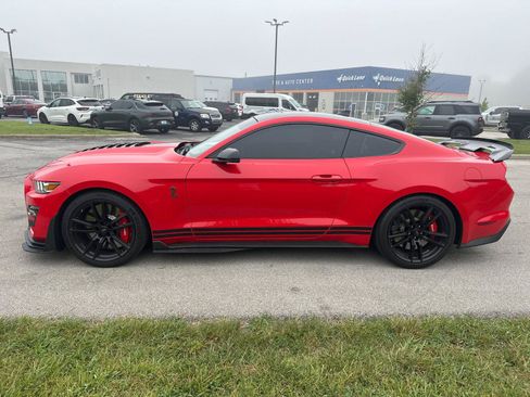 Used 2021 Ford Mustang Shelby GT500 w/ Technology Package RWD image 10