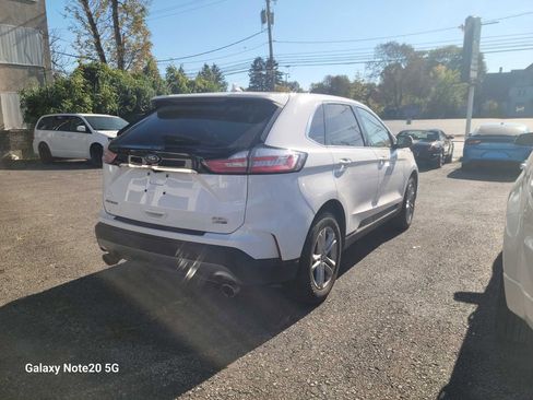 Used 2019 Ford Edge SEL w/ Equipment Group 201A image 3