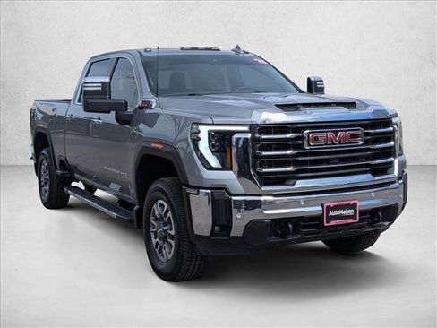 Used 2025 GMC Sierra 2500 SLT w/ SLT Premium Package image 3