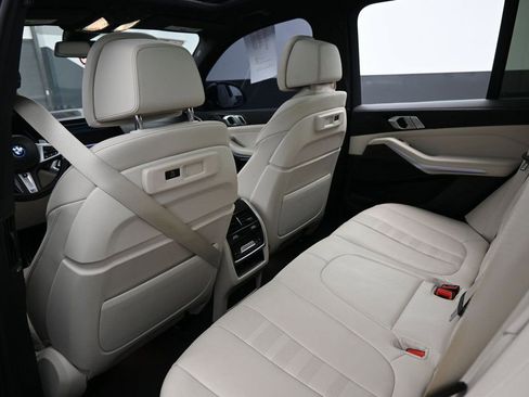 Used 2022 BMW X5 xDrive45e w/ M Sport Package image 30