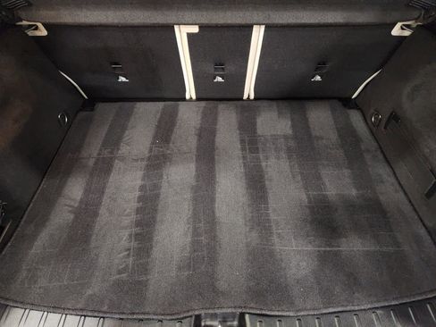 Used 2021 Mercedes-Benz GLA 250 4MATIC image 53