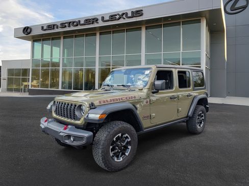 Used 2025 Jeep Wrangler Unlimited Rubicon AWD/4WD image 7