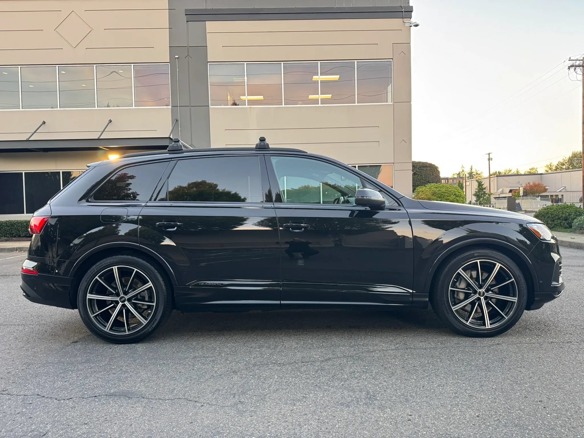 Used 2023 Audi Q7 3.0T Prestige w/ Prestige Package AWD/4WD image 12