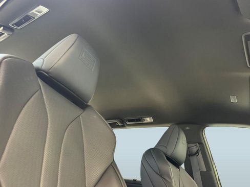 Used 2025 Lexus TX 500h AWD w/ Technology Package image 23