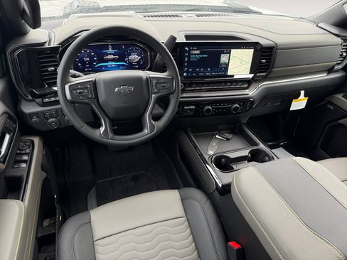 New 2026 Chevrolet Silverado 2500 ZR2 AWD/4WD image 15