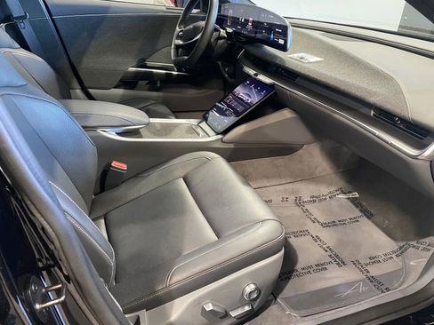 Used 2024 Lucid Air Pure image 6