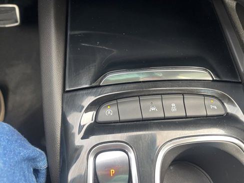 Used 2023 Buick Envision Preferred image 15