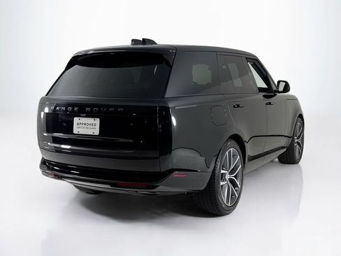 Used 2025 Land Rover Range Rover SE AWD/4WD image 5