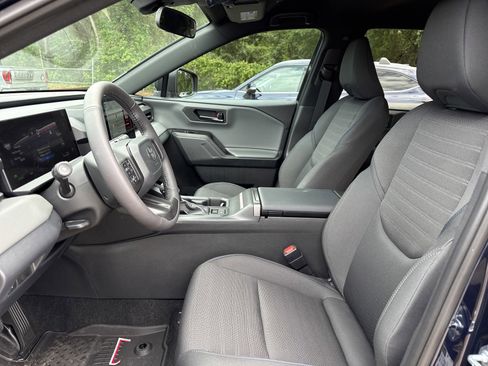 Used 2026 Toyota RAV4 SE w/ Weather Package FWD image 11