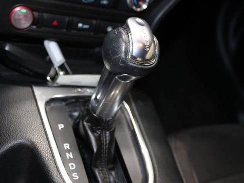 Used 2018 Ford Mustang Coupe RWD image 45