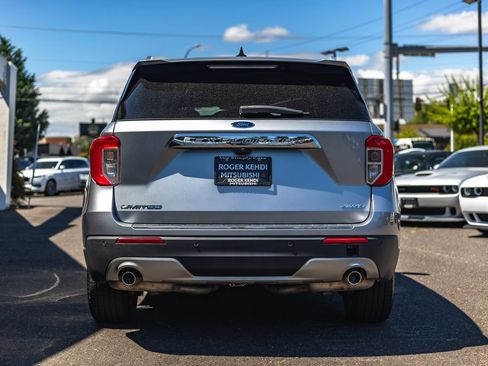 Used 2022 Ford Explorer Limited AWD/4WD image 8