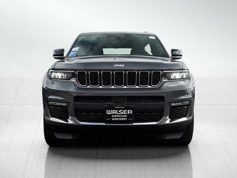 New 2025 Jeep Grand Cherokee L Limited w/ Trailer Tow Package image 2