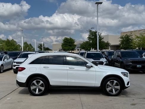 Used 2019 Mercedes-Benz GLC 300 image 5
