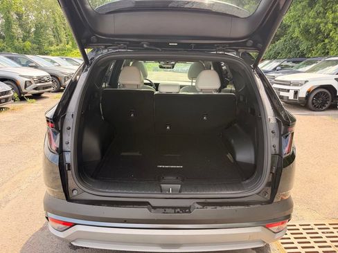 Used 2025 Hyundai Tucson Limited AWD/4WD image 46