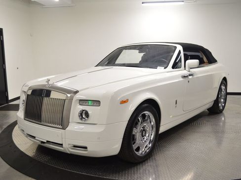 Used 2009 Rolls-Royce Phantom Drophead Coupe RWD image 1