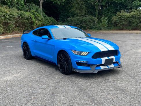 Used 2017 Ford Mustang GT w/ GT Performance Package RWD image 3