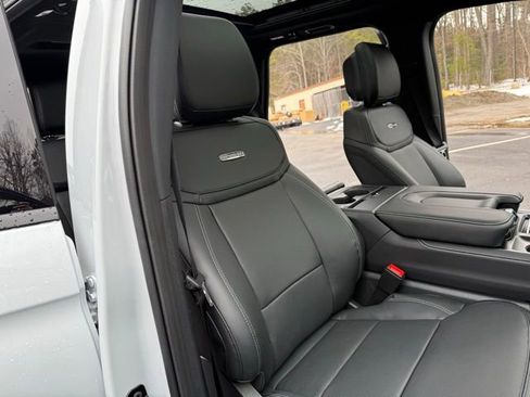 New 2026 Ford Expedition Platinum w/ Stealth Appearance Package image 24