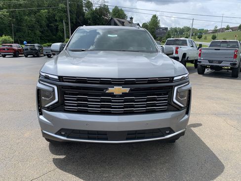 New 2025 Chevrolet Suburban High Country image 5