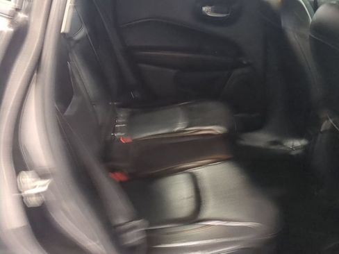 Used 2018 Jeep Compass Limited w/ Navigation Group FWD image 24