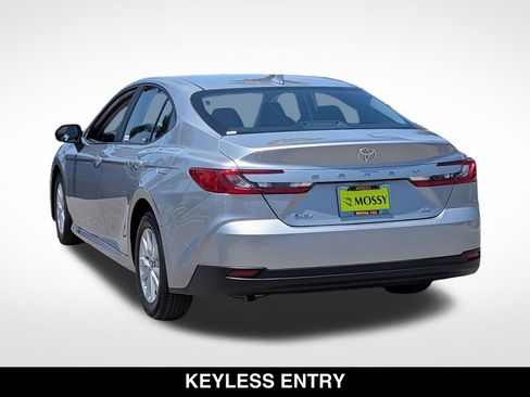Used 2025 Toyota Camry LE FWD image 7