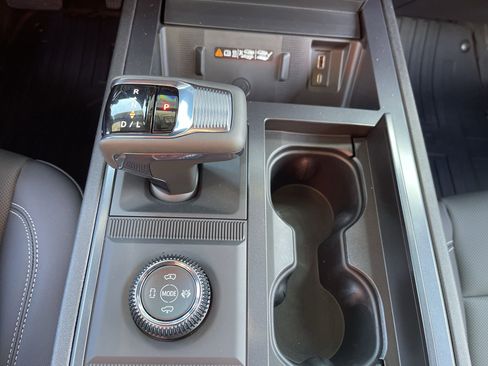 New 2026 GMC Hummer EV SUV w/ LPO, Roof Cross Rail Package image 24