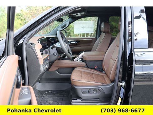 New 2026 Chevrolet Suburban High Country w/ Sun And Tow Package image 24