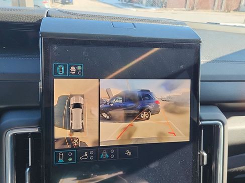 Used 2025 GMC Yukon Denali image 18