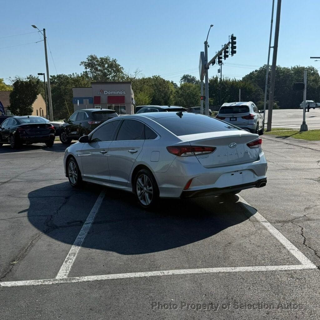 Used 2019 Hyundai Sonata Limited w/ Ultimate Package 04 FWD image 9