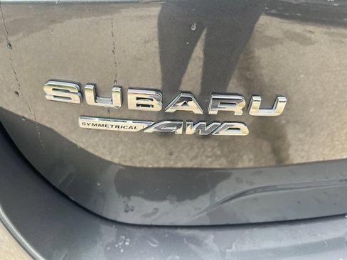 Used 2021 Subaru Forester Premium AWD/4WD image 31