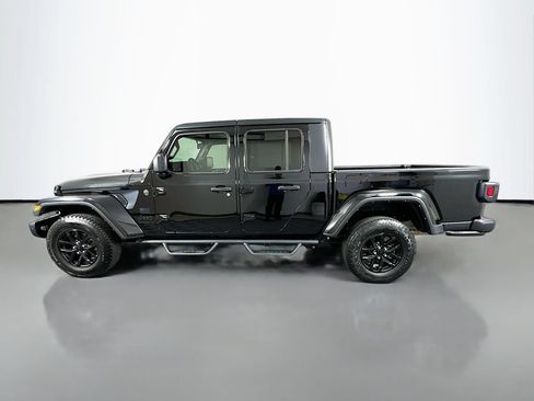 Used 2023 Jeep Gladiator Sport AWD/4WD image 8