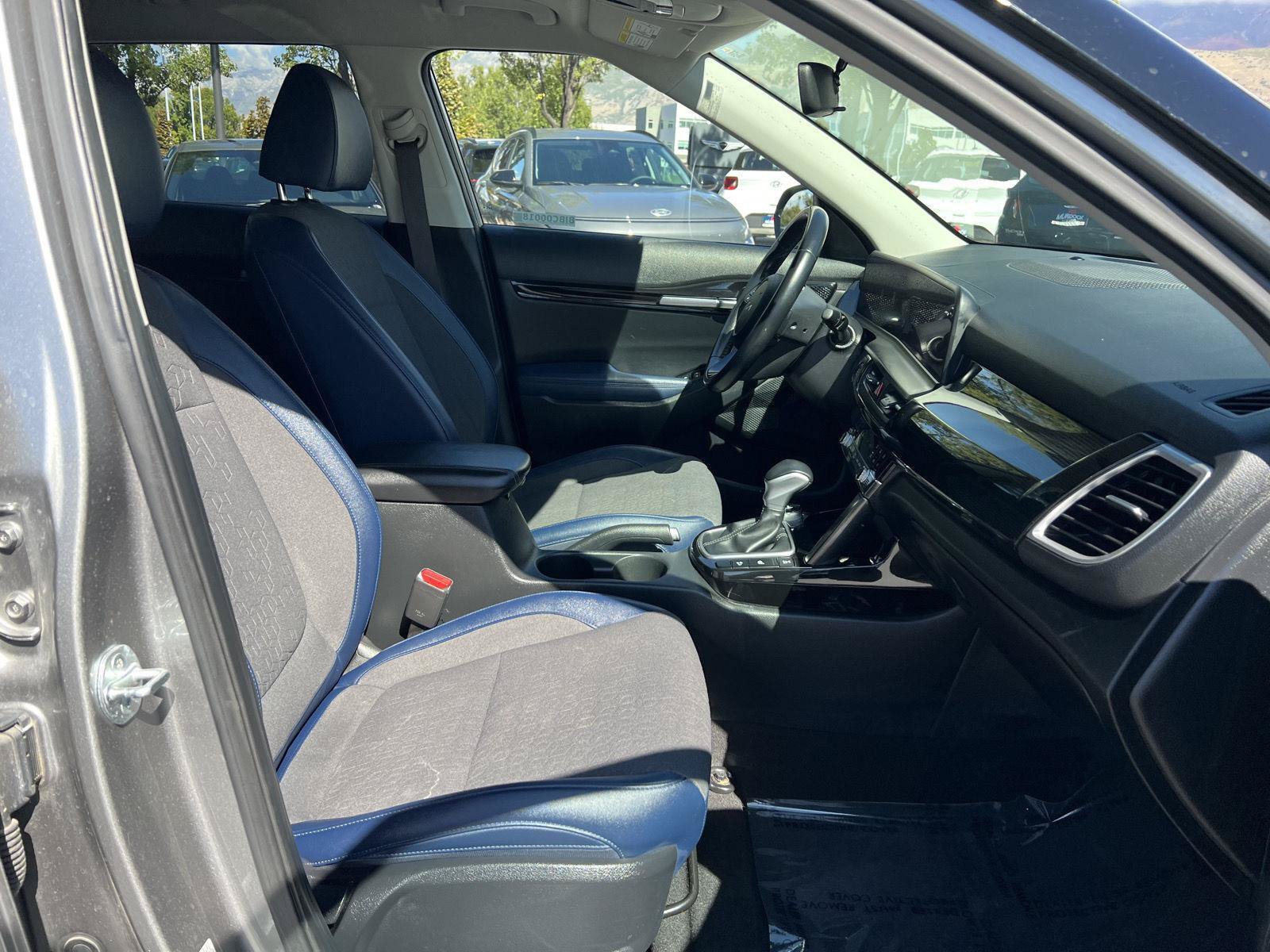 Used 2024 Kia Seltos S AWD/4WD image 4