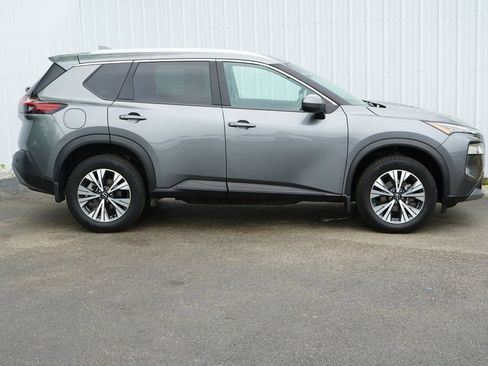 Used 2023 Nissan Rogue SV w/ SV Premium B Package AWD/4WD image 2