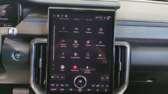Used 2026 GMC Acadia Denali w/ Super Cruise Package AWD/4WD image 10