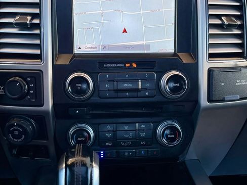 Used 2018 Ford F150 Platinum image 11