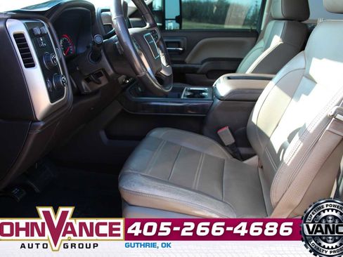 Used 2015 GMC Sierra 2500 Denali w/ Duramax Plus Package image 28