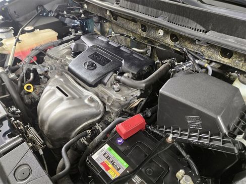 Used 2018 Toyota RAV4 LE w/ All Weather Liner Package image 21