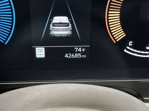 Used 2024 Hyundai Kona SEL FWD image 13