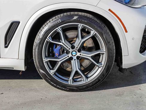 Used 2019 BMW X5 xDrive50i w/ M Sport Package image 11