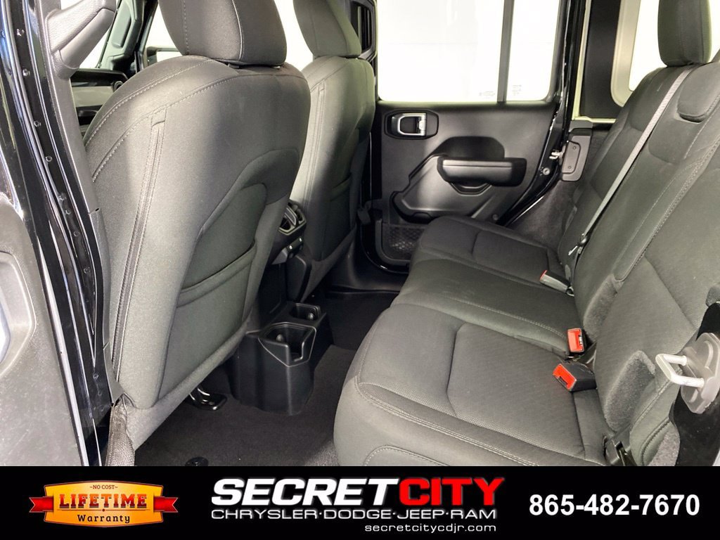 Used 2021 Jeep Wrangler Unlimited Sport AWD/4WD image 29
