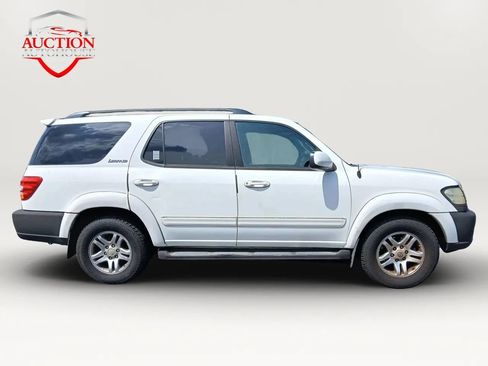Used 2003 Toyota Sequoia Limited RWD image 4