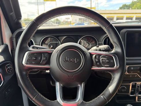 Used 2021 Jeep Wrangler Unlimited Sahara AWD/4WD image 20
